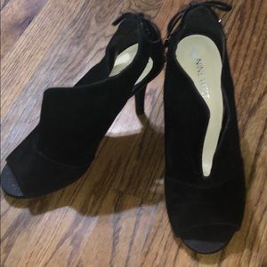 Nine West suede heels